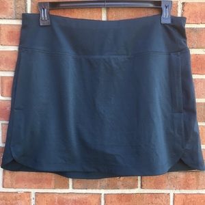 Athleta Knit Skort With Pockets size Large